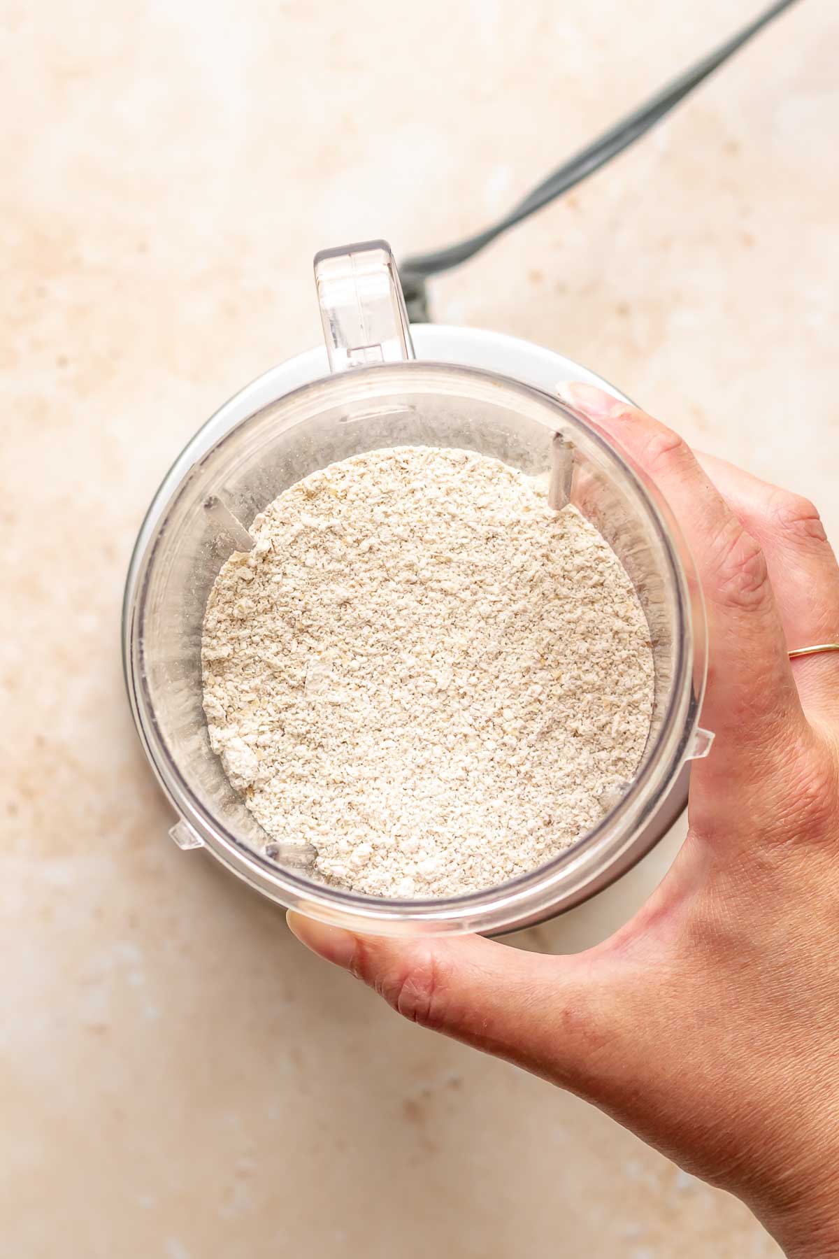 Pureed oats in a blender.